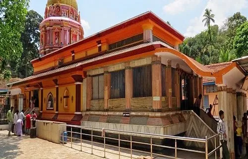 Dandelappa Temple in Dandeli, Karnataka